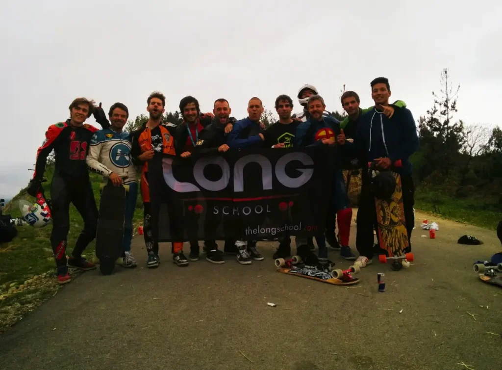 DOWNHILL-CAMP-velefique